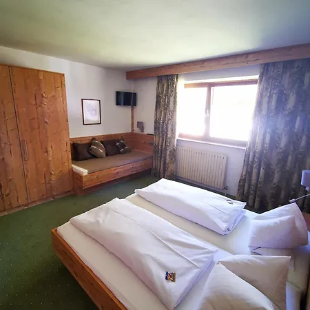 Strubwirt Hotel 3*